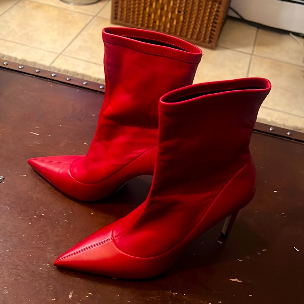 Red Woman Brin 100 Stretch-Leather Sock Boots Size 41 1/2